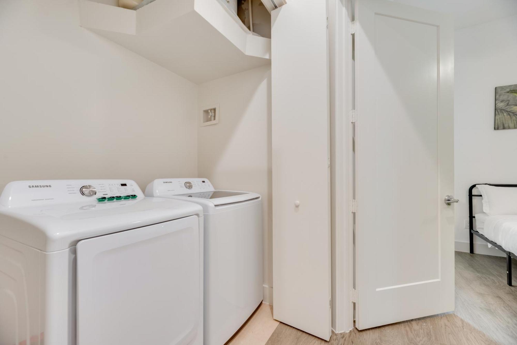 דאלאס Snazzy Loft Style 2Br I Gym I Parking I Workspace מראה חיצוני תמונה
