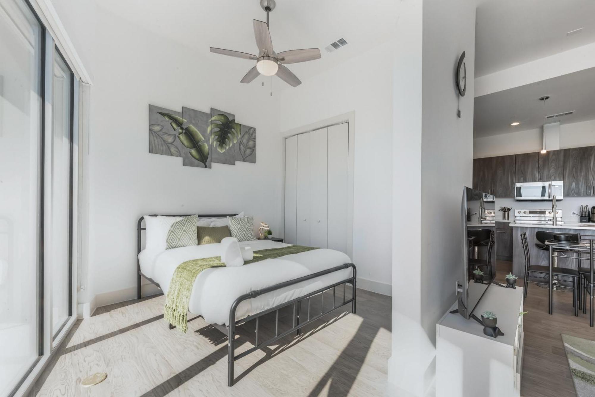 דאלאס Snazzy Loft Style 2Br I Gym I Parking I Workspace מראה חיצוני תמונה